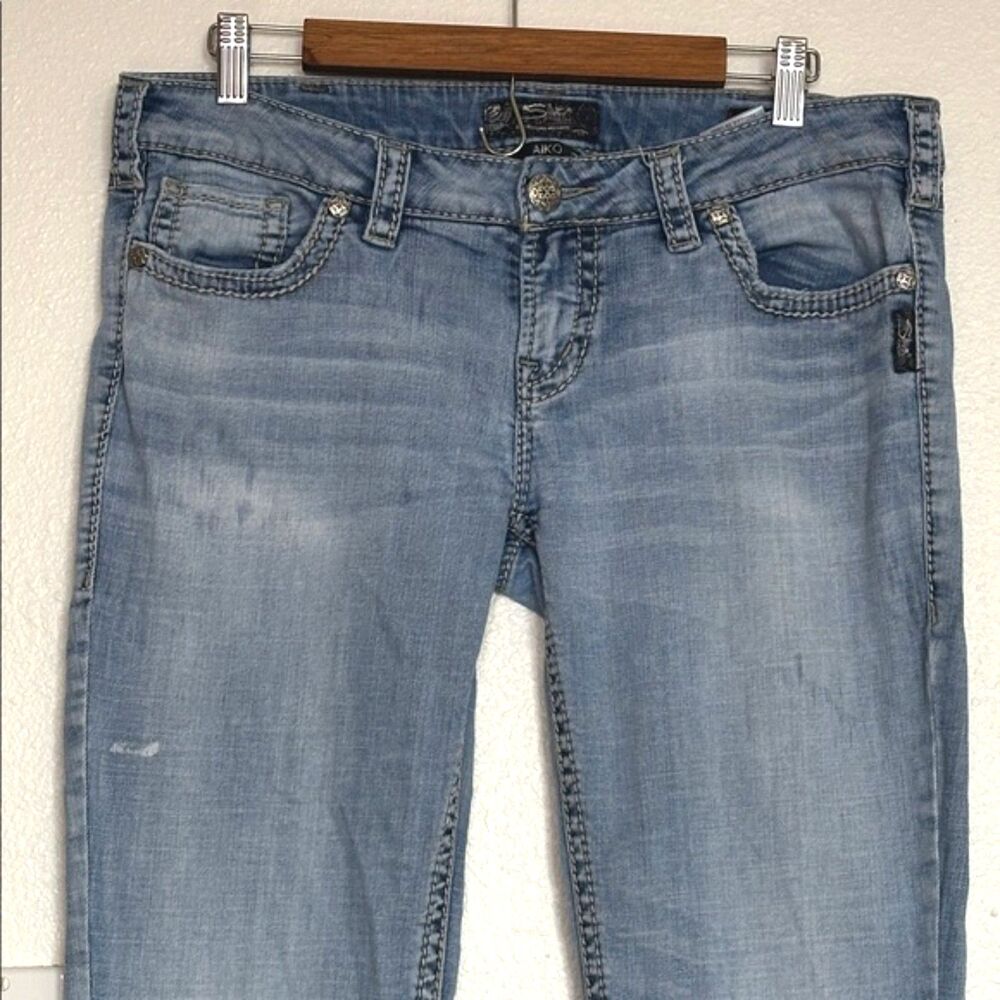 Silver Jeans Super Stretch Aiko Bootcut Low Rise Womens 32/33 Cotton Cowgirl - Picture 2 of 16